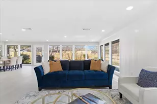 1509 University Dr, Arlington, TX 76013 - Photo 8