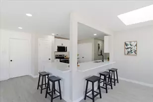 1509 University Dr, Arlington, TX 76013 - Photo 6