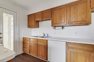 606 McAnear St, Cleburne, TX 76033 - Photo 8