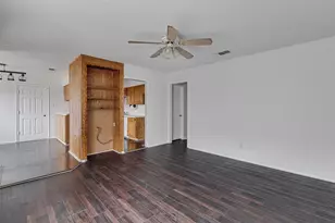 606 McAnear St, Cleburne, TX 76033 - Photo 4