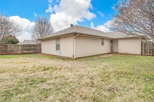 606 McAnear St, Cleburne, TX 76033 - Photo 18