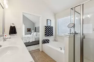 541 Kirby Dr, Argyle, TX 76226 - Photo 2