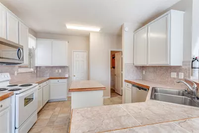 5020 Glenscape Trail, Fort Worth, TX 76137 - Photo 12