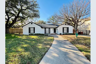 101 Lindenwood Drive, Fort Worth, TX 76107 - Photo 1