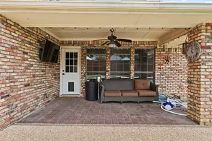 2709 Devonshire Dr, Carrollton, TX 75007 - Photo 30