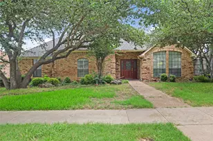 2709 Devonshire Dr, Carrollton, TX 75007 - Photo 6