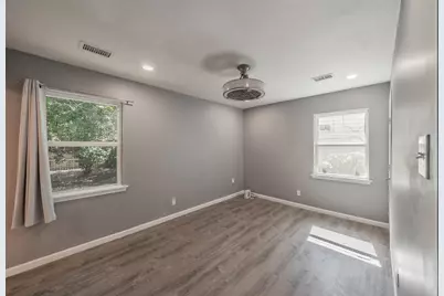 13308 Shahan Drive, Farmers Branch, TX 75234 - Photo 16