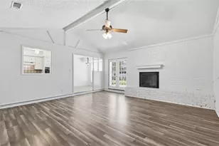 125 N Jessup St, Alvarado, TX 76009 - Photo 2