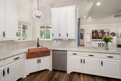 9390 Lakeridge Drive, Princeton, TX 75407 - Photo 8