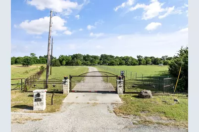 9390 Lakeridge Drive, Princeton, TX 75407 - Photo 4