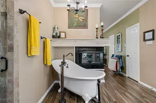 212 Shady Pl Dr, Waco, TX 76712 - Photo 18