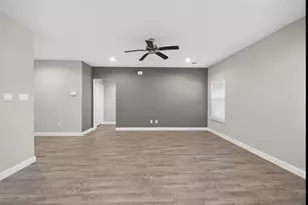 1321 Greenfield Dr, Cedar Hill, TX 75104 - Photo 8