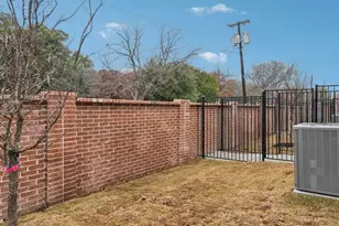 2617 Lost Maples Ln, Dallas, TX 75228 - Photo 4