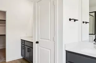 2621 Lost Maples Ln, Dallas, TX 75228 - Photo 20