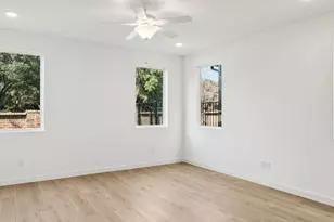 2621 Lost Maples Ln, Dallas, TX 75228 - Photo 10