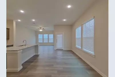 317 Lincoln Circle, Saginaw, TX 76179 - Photo 4