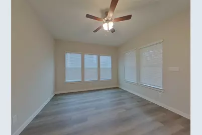 317 Lincoln Circle, Saginaw, TX 76179 - Photo 2