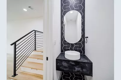 2916 Hawthorne Avenue #102, Dallas, TX 75219 - Photo 14