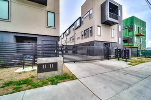 2916 Hawthorne Ave, Dallas, TX 75219 - Photo 2