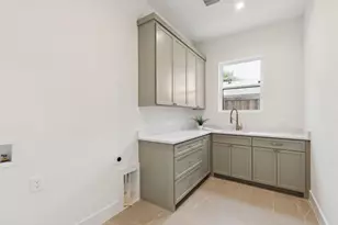 3516 Royal Ln, Dallas, TX 75229 - Photo 12