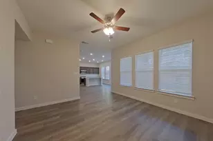 310 Lincoln Cir, Saginaw, TX 76179 - Photo 2