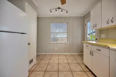 2509 Wayside Avenue, Fort Worth, TX 76110 - Photo 8