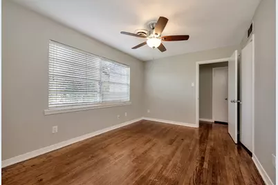 2509 Wayside Avenue, Fort Worth, TX 76110 - Photo 10