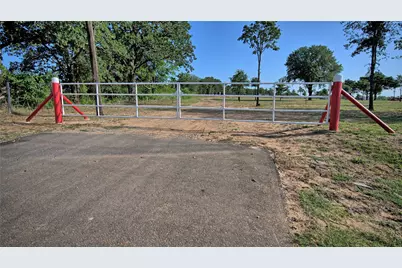 1762 US Highway 82 W, Nocona, TX 76255 - Photo 4