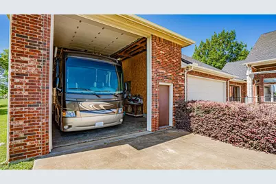 1905 Yucatan Drive, Granbury, TX 76048 - Photo 38