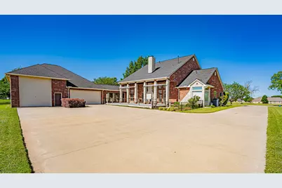 1905 Yucatan Drive, Granbury, TX 76048 - Photo 34