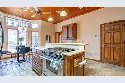 1905 Yucatan Drive, Granbury, TX 76048 - Photo 18