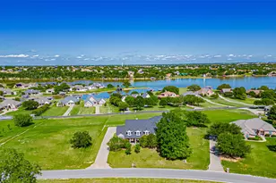 1905 Yucatan Dr, Granbury, TX 76048 - Photo 1