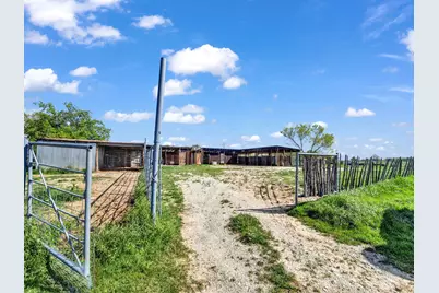 4519 County Road 2690, Alvord, TX 76225 - Photo 38