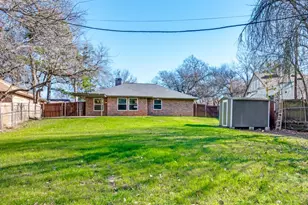 205 Laurel St, Mansfield, TX 76063 - Photo 24