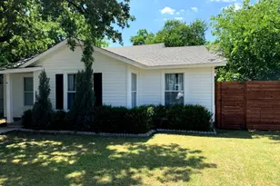 2021 Bluebonnet Dr, Fort Worth, TX 76111 - Photo 2