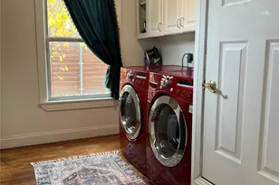 2021 Bluebonnet Dr, Fort Worth, TX 76111 - Photo 16