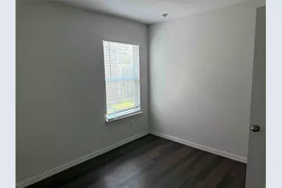 404 E Munson Street, Denison, TX 75021 - Photo 2