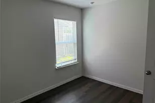 404 E Munson St, Denison, TX 75021 - Photo 2