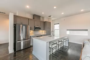 2441 Thatcher Dr, Dallas, TX 75206 - Photo 10