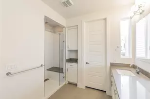 2441 Thatcher Dr, Dallas, TX 75206 - Photo 28