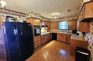 1103 La Villeta St, Mexia, TX 76667 - Photo 4