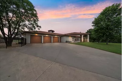 2108 W Sherman Drive, Aubrey, TX 76227 - Photo 30