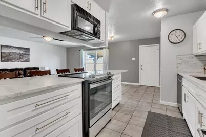 6428 Wakefield Road, North Richland Hills, TX 76182 - Photo 16