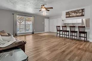 6428 Wakefield Rd, North Richland Hills, TX 76182 - Photo 6