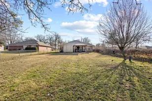 2409 W Walker St, Denison, TX 75020 - Photo 34