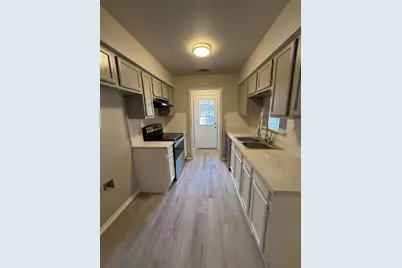 1435 N Bluegrove Road, Lancaster, TX 75134 - Photo 4