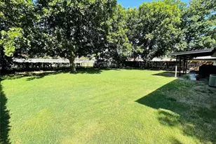 1360 N Charlotte Ave, Stephenville, TX 76401 - Photo 14