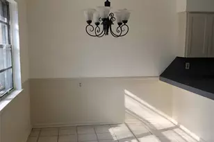 124 E Vilbig St, Irving, TX 75060 - Photo 4