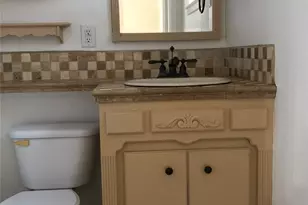 124 E Vilbig St, Irving, TX 75060 - Photo 10