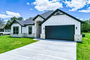 1509 Anaconda Trail, Granbury, TX 76048 - Photo 2